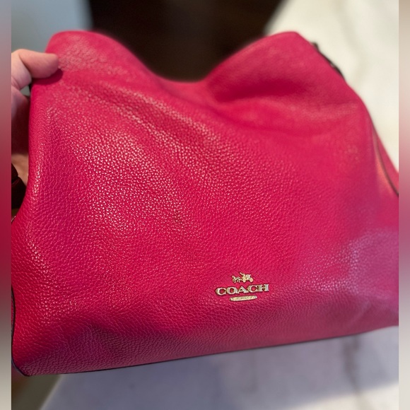 Beautiful Pink Coach Shoulder Bag - Picture 2 of 11